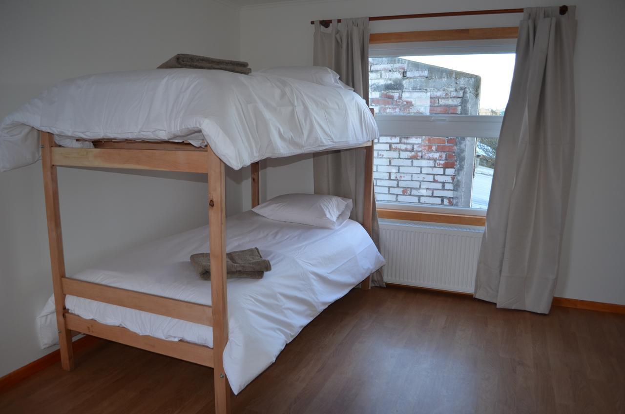 Hostal Camino De Santiago ปวยร์โตนาตาเลส ภายนอก รูปภาพ