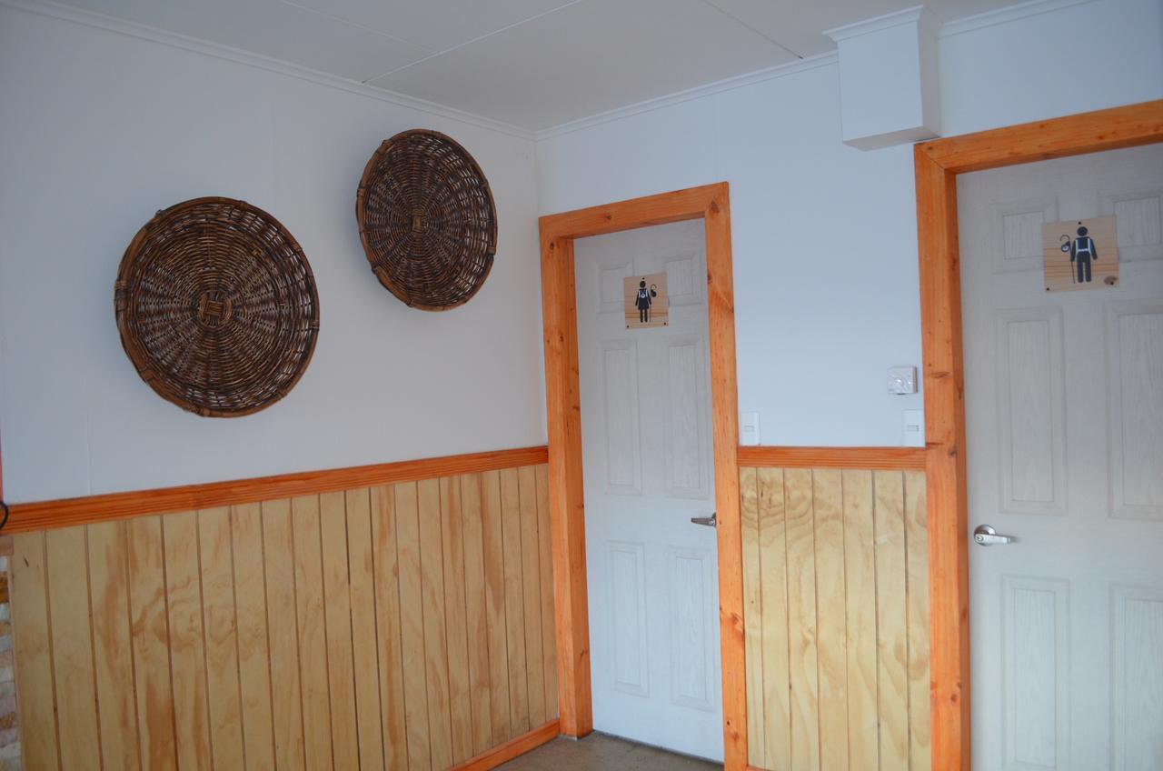 Hostal Camino De Santiago ปวยร์โตนาตาเลส ภายนอก รูปภาพ